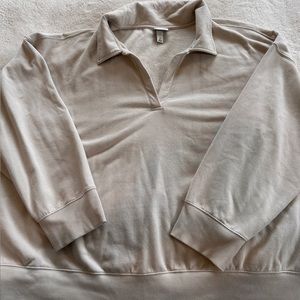 Ava & Viv comfortable beige sweatshirt- size 4x